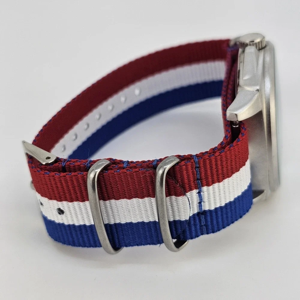 42MM Men's Watch Gray Dial Case New‎ Blue White Red Nylon Band New Battery